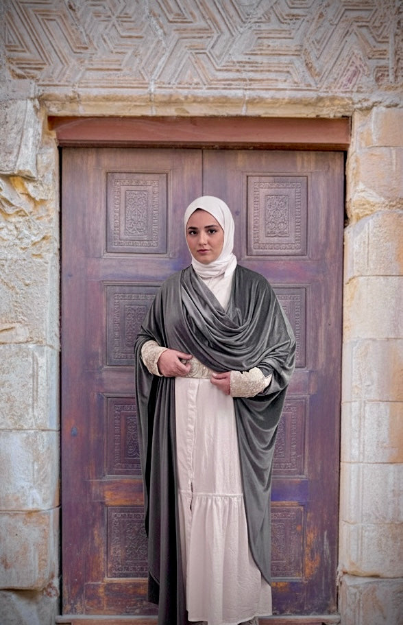 Ramadan Kaftan in Silver grey