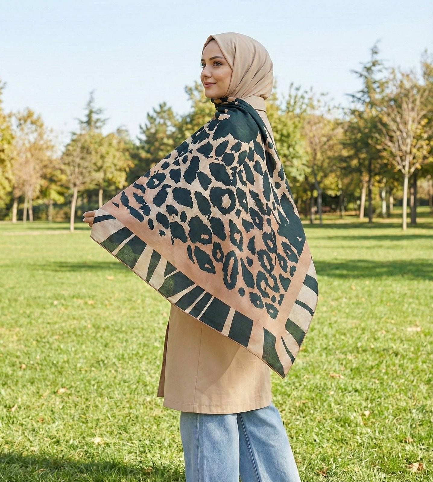 Nude Wild Wool Shawl - Double sided