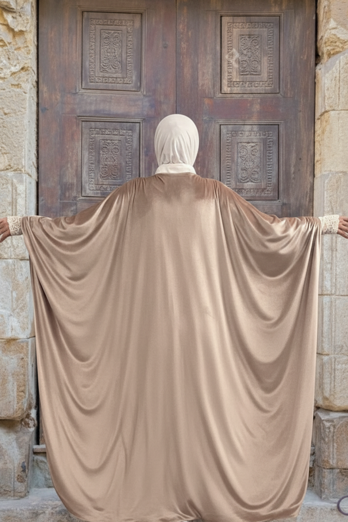 Ramadan Kuftan in champagne